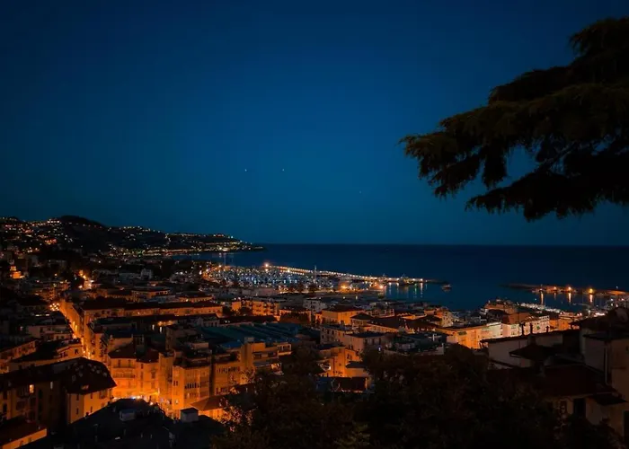 公寓 Seaview With A Terrace!