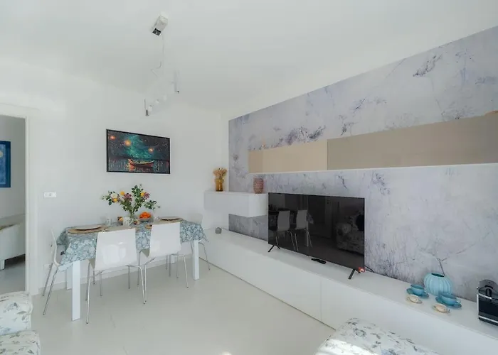 Seaview With A Terrace! *