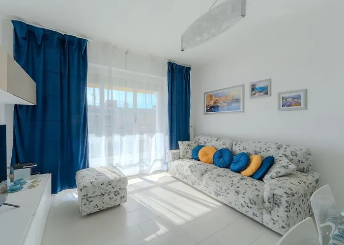 公寓 Seaview With A Terrace! 圣雷默