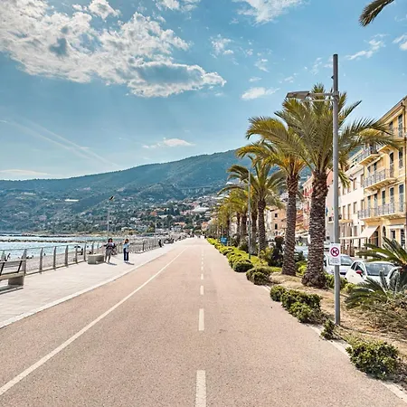 Seaview With A Terrace! Lägenhet Sanremo